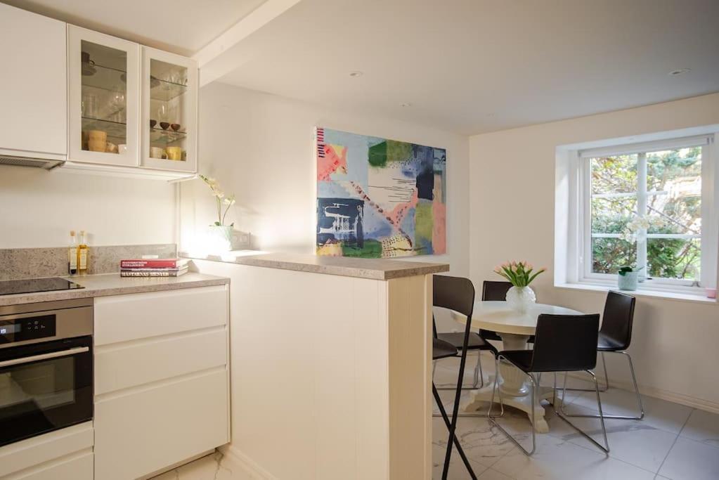 Outstanding Apartment Close To Gothenburg Kungalv Exterior photo