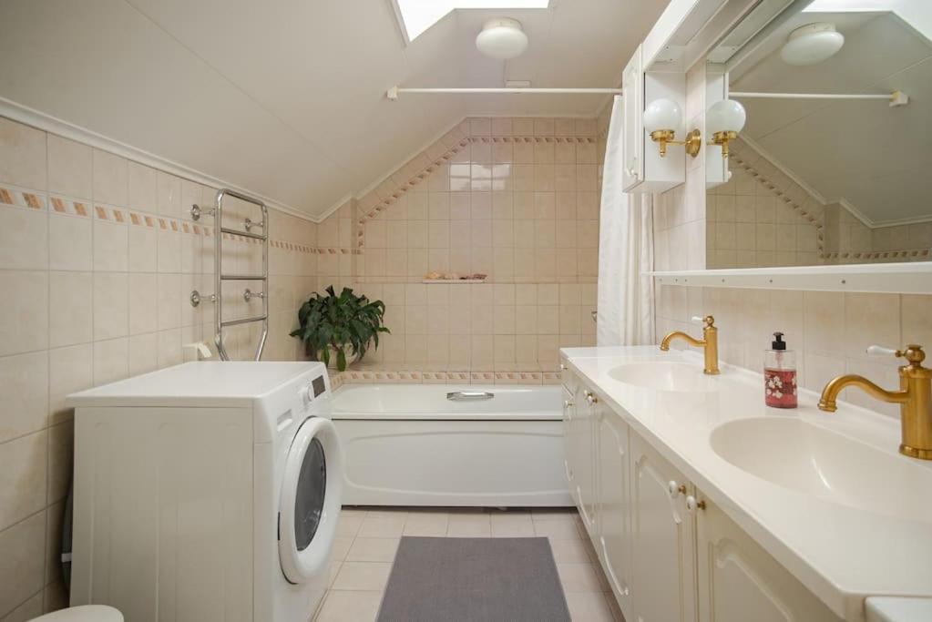 Outstanding Apartment Close To Gothenburg Kungalv Exterior photo