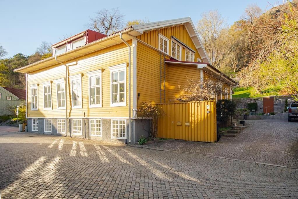 Outstanding Apartment Close To Gothenburg Kungalv Exterior photo